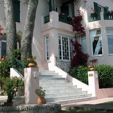 La Garoupe-gardiole Boutique 3*